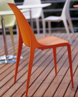 photos/products/418/418_beluga-stacking-chair.jpg